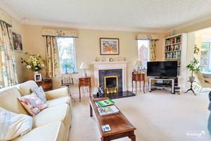 Photo 10- click for photo gallery